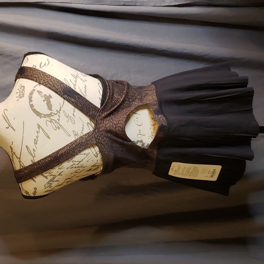 Lululemon city tank chevron bottom tennis tank top built in bra size 12